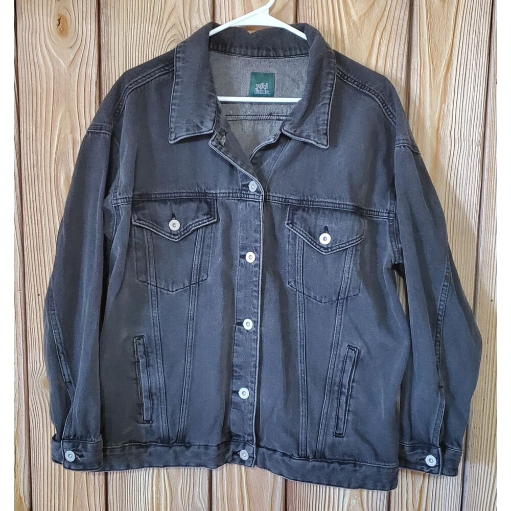 Wild Fable Denim Trucker Jacket Women's Medium Black Wash Oversized Pockets